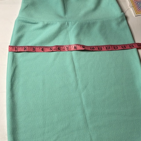 New Lularoe sea foam green Cassie skirt size Extra Small - Picture 3 of 4